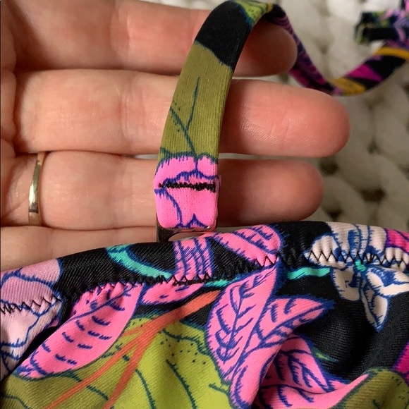 Victorias Secret Bandeau Swim Suit Top - Picture 3 of 4